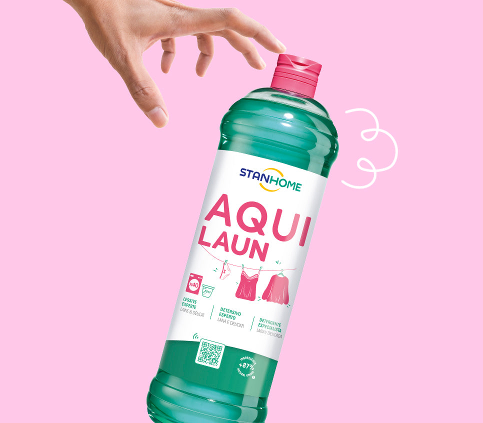 <p><strong>Seta, pizzo, lana..</strong></p>